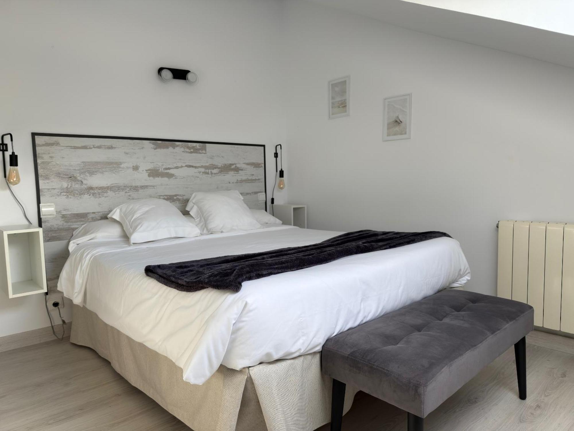 Hotel Sanmar Cobreces Phòng bức ảnh