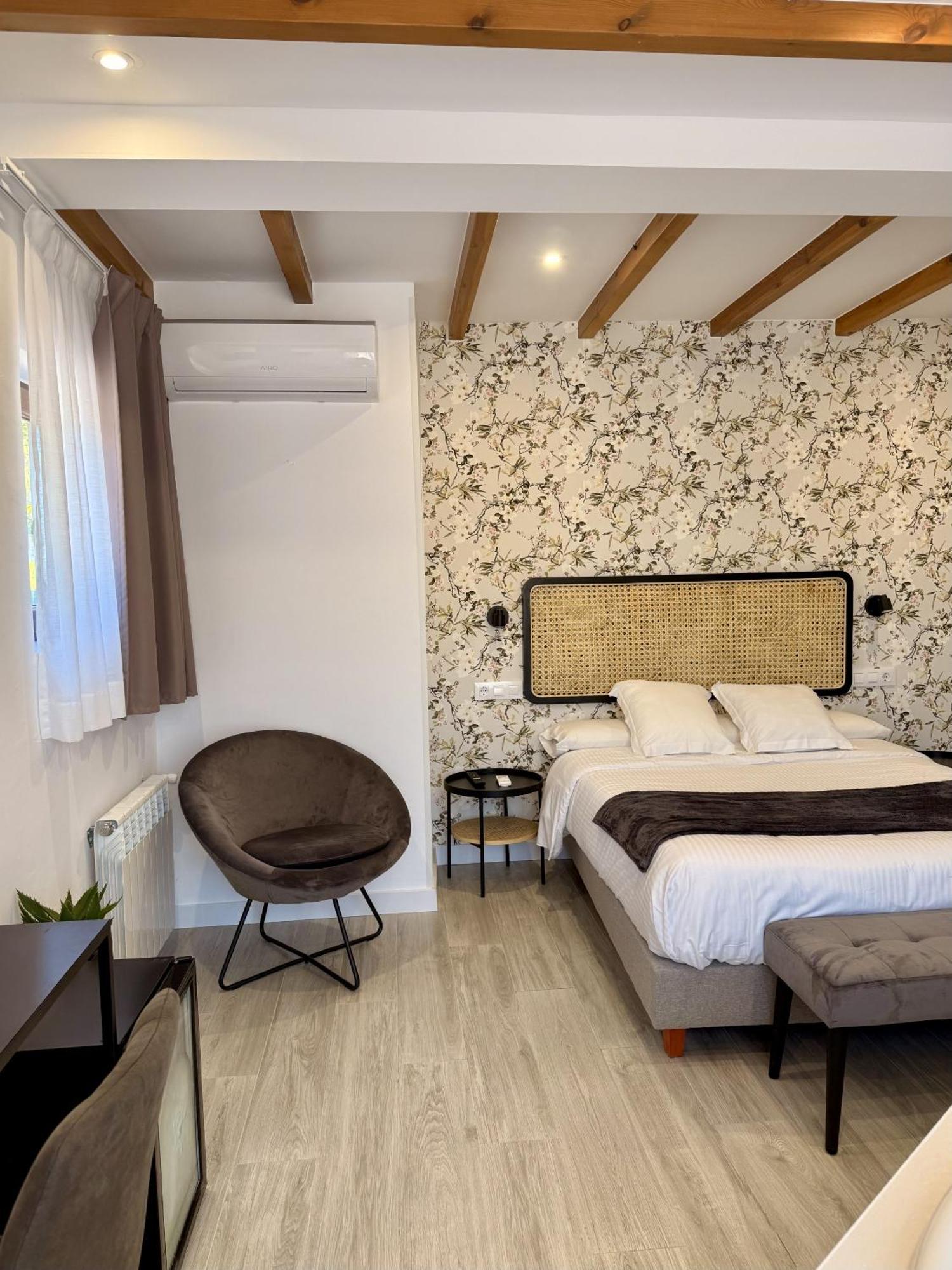 Hotel Sanmar Cobreces Ngoại thất bức ảnh